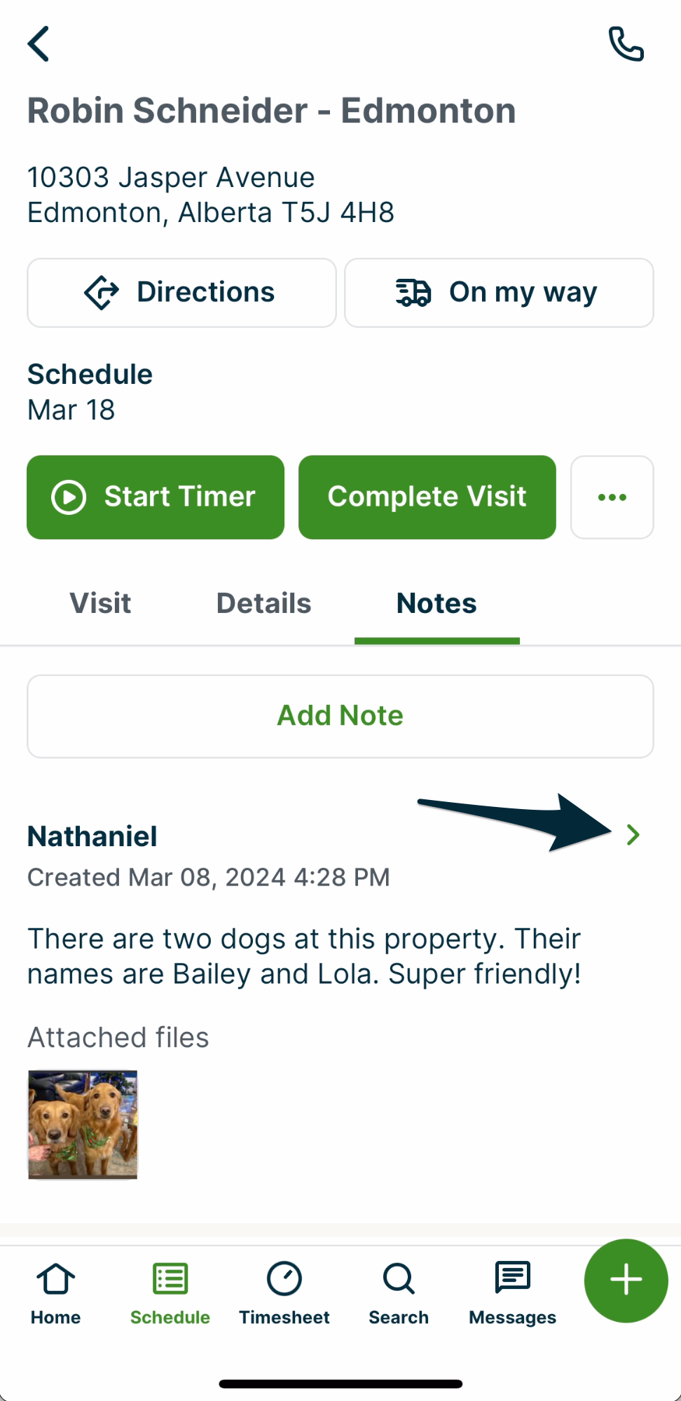 a note on a visit with an arrow pointing to the arrow icon