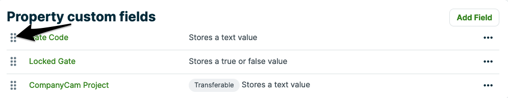 Arrow pointing to where you drag and drop the custom field